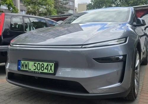 Tesla Model Y z drugiej ręki. Poradnik dla kupującego
