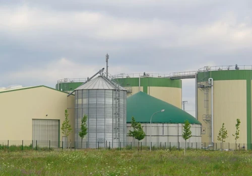 Zmiany w przepisach o emisjach. Rolnicy i właściciele biogazowni powinni to wiedzieć