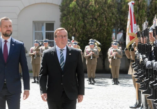 Władze Polski i Niemiec podpisały umowę o współpracy obronnej. 
