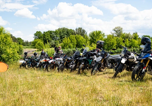 Wielkie porównanie „11 patentów na motocykl adventure kategorii A2” za nami! Podsumowanie i wyniki