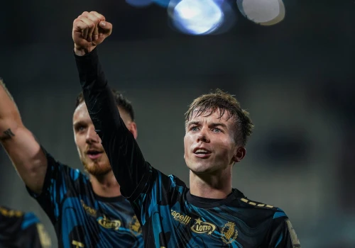 Gikiewicz jeździł na rowerze w stroju Batmana. Trener zaprosił go do biura