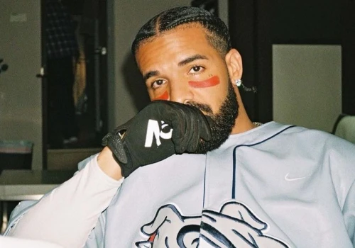 Drake chce sprzedać połowę swojej firmy – jest już kupiec