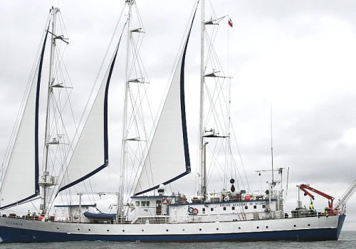 Oceania wypłynęła z Gdańska w jubileuszowy rejs na Spitsbergen