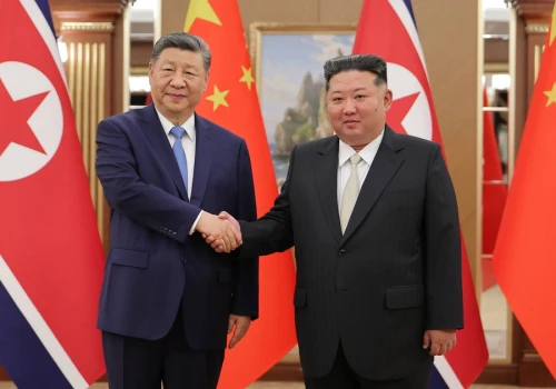 Kim Dzong Un wykorzystuje nieuwagę Trumpa. 
