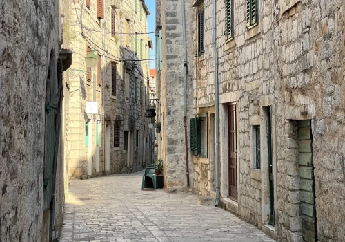 Stari Grad – jedno z najstarszych miast Chorwacji i spokojna perełka wyspy Hvar