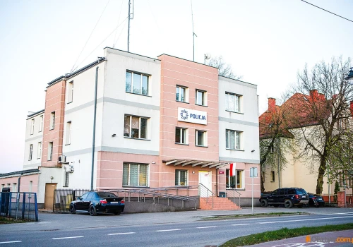Policjantka oddała niekontrolowany strzał w komendzie. Trwa wyjaśnianie okoliczności zdarzenia