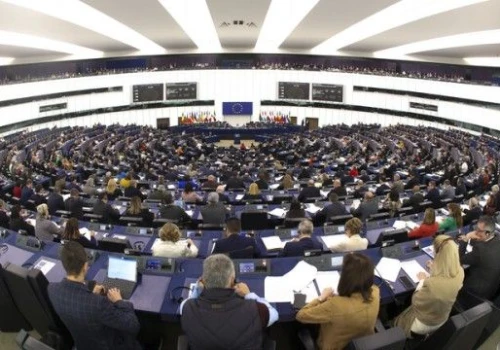 UE zaostrza przepisy migracyjne. Szykuje największą reformę deportacji od 20 lat