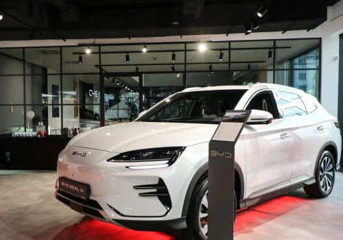 BYD obniża ceny SUV-ów. Na Seal U DM-i rabat sięga 30 tys. zł