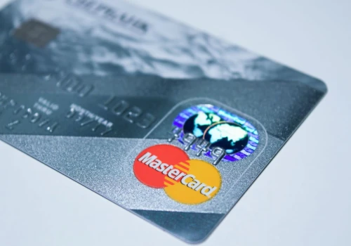 Nie czekaj z dowodem osobistym na ostatnią chwilę. Bank może zablokować twoje konto