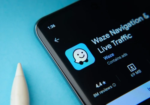 Irytująca funkcja Waze. Nawigacja wyświetla… wyniki meczów