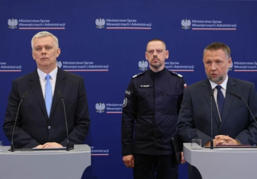 Kierwiński: ujęto podejrzewanego o zabójstwo Rosjanina; Siemoniak: wątek służb będzie badany