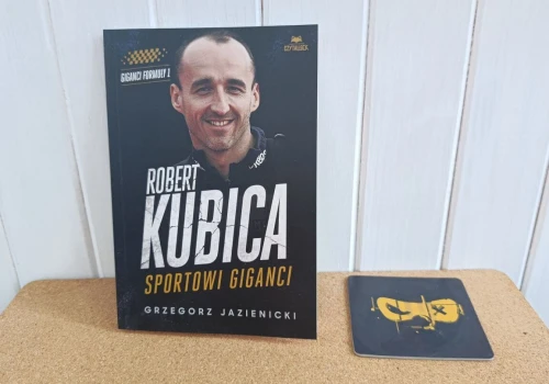 Recenzja książki „Robert Kubica. Sportowi giganci”