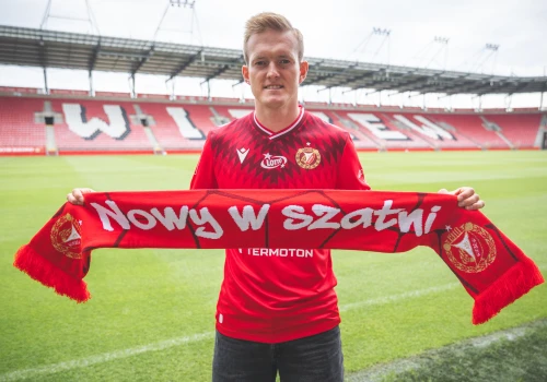 Piłka nożna: Karol Świderski nowym napastnikiem Widzewa Łódź