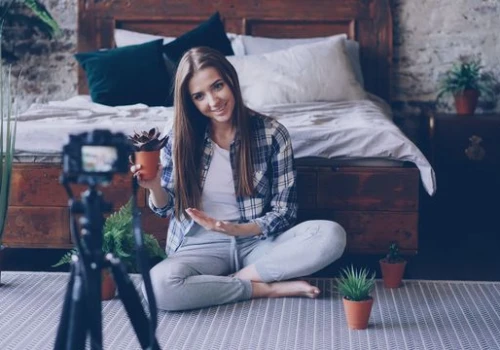 Twórcy odchodzą z Facebooka i Instagrama. Algorytmy przestają im się opłacać