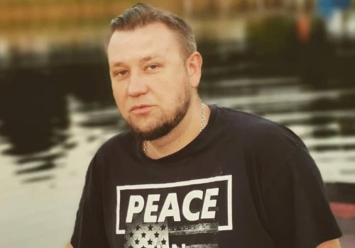 Nie tylko Peja. Hukos o aferze w Szpitalu Południowym: „Kraj z kartonu i trytytek”