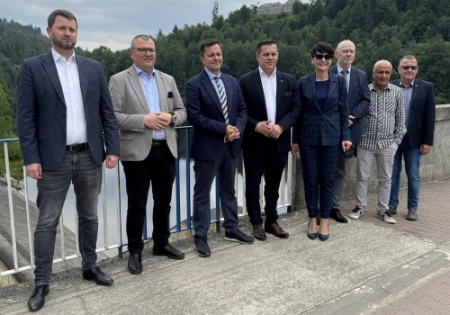 Zbiornik Wisła Czarne jako mała elektrownia i jego dostępność dla turystów