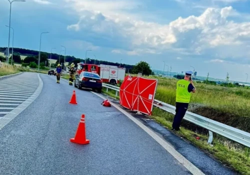 Koszmar na drodze. Motocyklista zginął w płomieniach