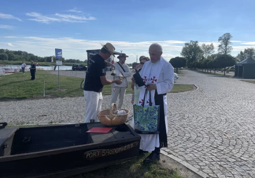 Rozpoczęły się Sandomierskie Wianki Flisackie