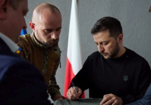 Ukraina reaguje na odebranie Zełenskiemu Orderu Orła Białego. Ostre słowa szefa dyplomacji