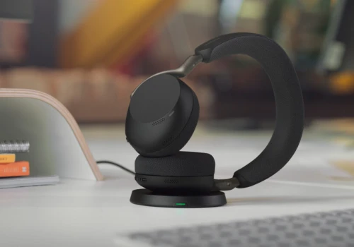 Jabra Evolve3 75 – idealne słuchawki do biura i w podróż?