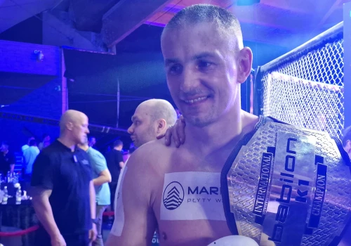 Rafał Dudek obronił pas. Pokonał Anglika na gali w Nowym Sączu
