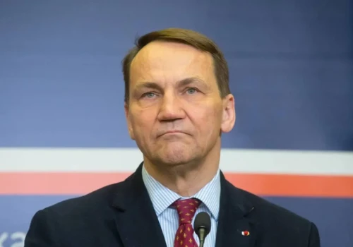 Sikorski podaje wpis Miedwiediewa i uderza w prezydenta. Jest odpowiedź: 