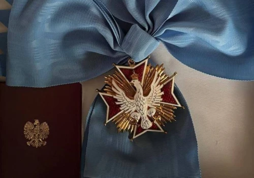 Byli prezydenci Ukrainy zrzekli się orderu. 