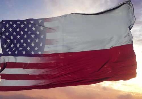 Amerykanie szykują potężną inwestycję w Polsce. Do Polski może napłynąć miliard dolarów
