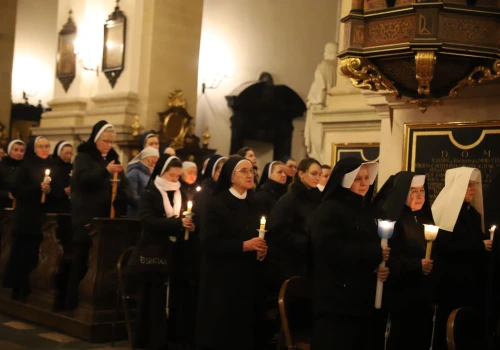 Prawda o emeryturach zakonnic. Różnice potrafią być ogromne