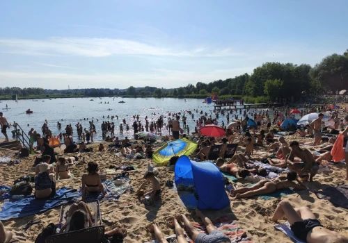 Upalny weekend w Krakowie. Bagry przeżywają oblężenie