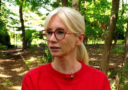 Ewa Gawryluk żyje blisko dzikich zwierząt. Dwie łanie mają u niej dom na zawsze
