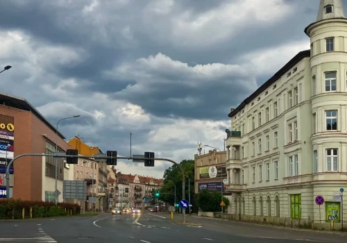 Nadciągają burze - ostrzeżenie meteo dla Legnicy