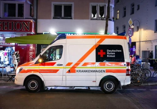Ile naprawdę zarabiają lekarze? Polska kontra Niemcy
