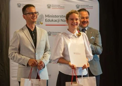 Sukces uczennicy z Częstochowy w ogólnopolskim konkursie. Odkrywała historię własnej rodziny