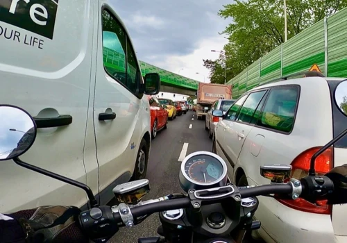 Ukryte przywileje motocyklistów. Pora obalić te mity