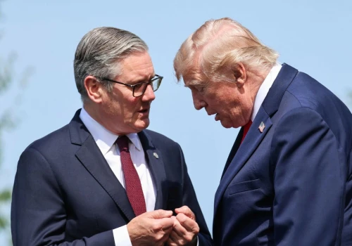 Donald Trump ogłasza. 