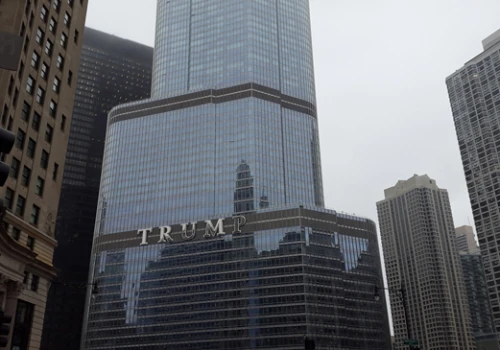 Ulica przy Trump Tower może otrzymać nazwę Baracka Obamy. Jest projekt uchwały w Chicago