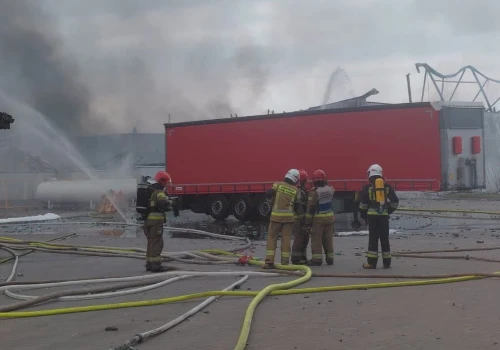 Pożar fabryki aerozoli w Charnowie koło Ustki opanowany