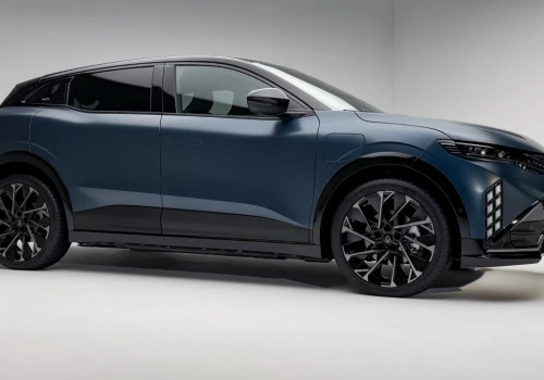 Renault Megane powraca w nowej formie. Lepsza bateria i większy zasięg