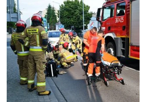 Przemyśl: Piesza potrącona przez samochód na oznakowanym przejściu