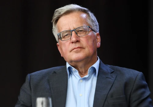 Komorowski dorabia do emerytury. „Ojczyzna nie rozpieszcza”