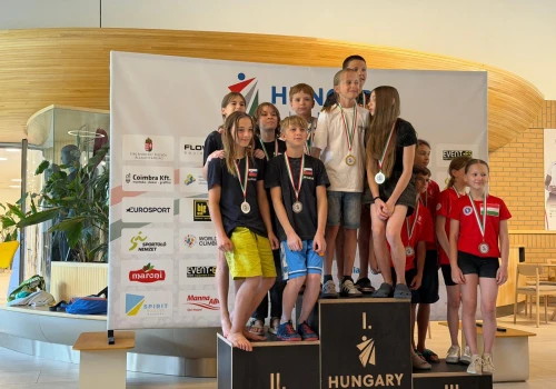 Świetne wyniki naszych młodych zawodników w boulderowym pucharze w Sukoró (U13, U15)