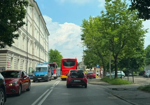 Ośmiolatek potrącony w rejonie szkoły i basenu w Bielsku-Białej