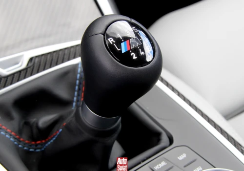 Jeżdżą tak, myśląc, że oszczędzają. Za niskie obroty prowadzą prosto do mechanika