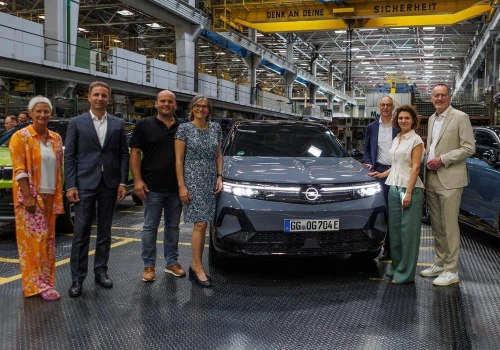 60 lat marki Opel w Kaiserslautern. Tysiące osób odwiedziły fabrykę komponentów Stellantis