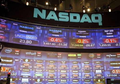 S&P500 i Nasdaq Composite lecą w dół. Kurs SpaceX spada o ponad 10 proc.
