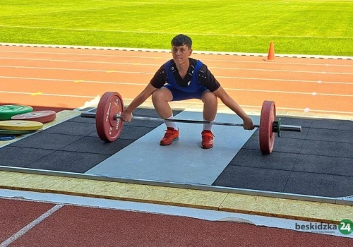 Sztangista Aleksander Pierlak z trzecim miejscem w eliminacjach do OOM