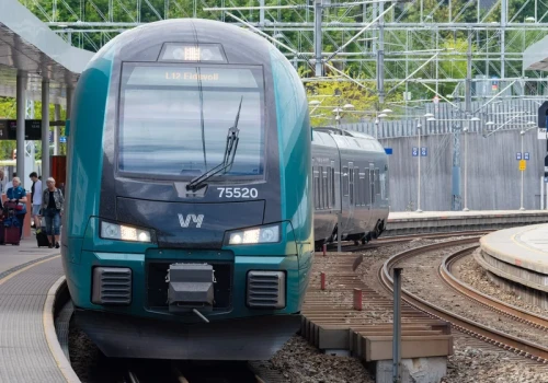 Pociągiem przez 4 kraje. Z takiej trasy kolejowej skorzystamy po raz pierwszy