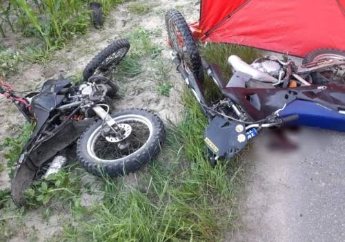 Tragiczne zderzenie dwóch motocykli. Nie żyje 18-latek