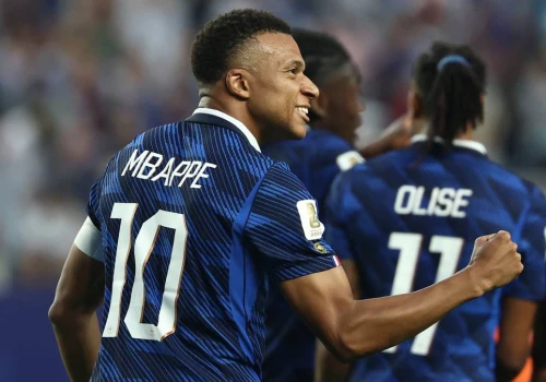 Gole Mbappe i mecz przerwany przez burzę. Francja z kolejnym triumfem na mundialu